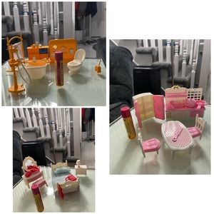 Miniature dollhouse furniture